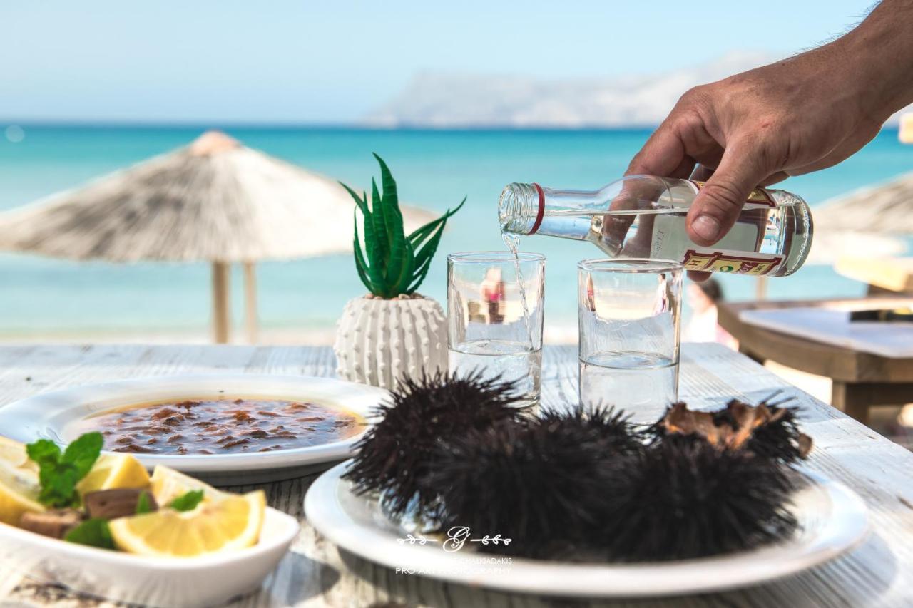 Molos Beach Rooms Kíssamos Екстериор снимка