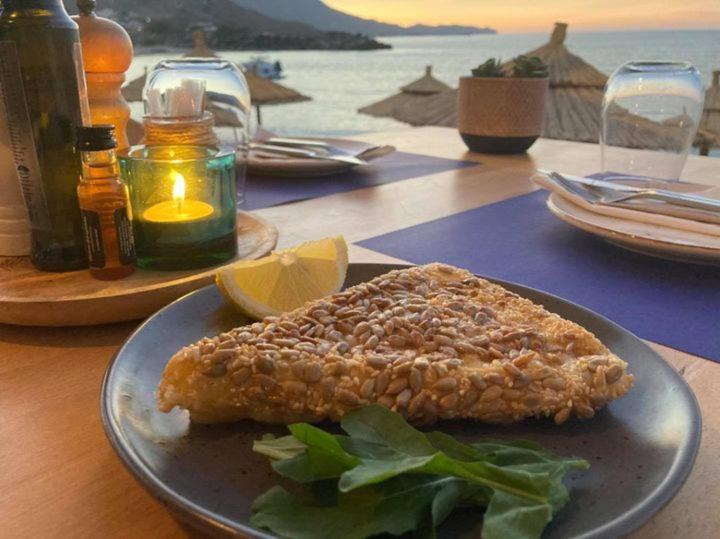 Molos Beach Rooms Kíssamos Екстериор снимка